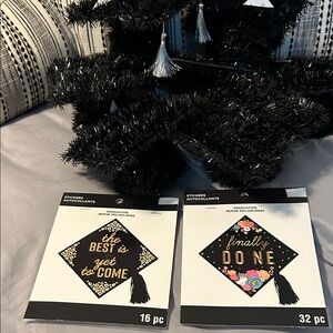 Graduation Cap Stickers Set with table pieces NWT